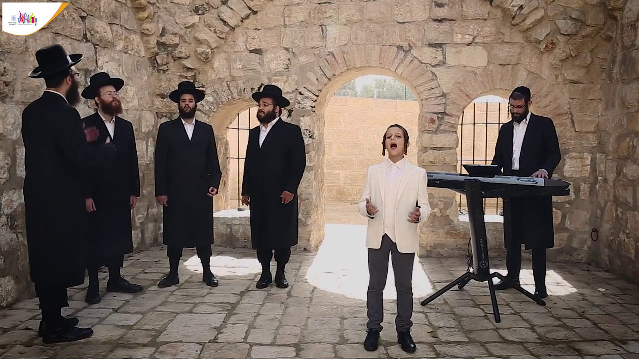 מנדי רוט,מקהלת נרננה,יענקי רובין - שלח אורך & מנורה