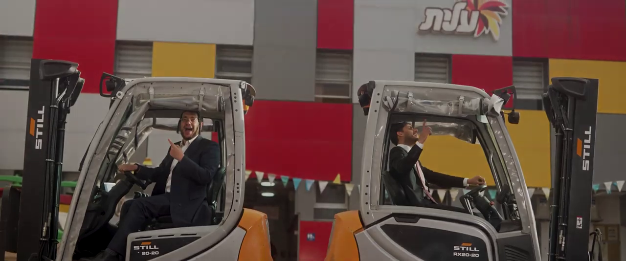 מנדי וייס מידד טסה ומקהלת מלכות - שפע רב בכל העולמות